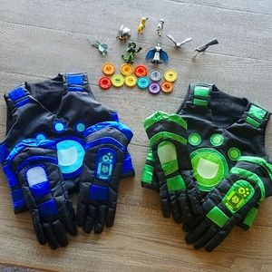 Wild Kratts official costume and toys